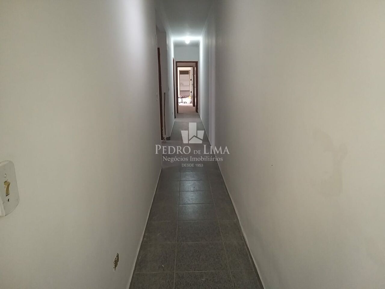 Sobrado com 3 quartos, sendo 1 suíte, no Carrão