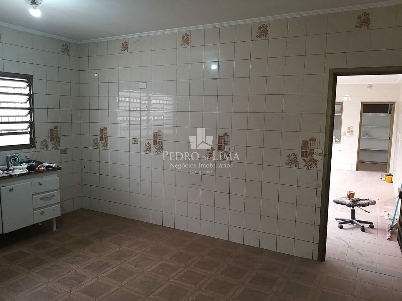 Sobrado com 3 quartos, sendo 1 suíte, no Carrão
