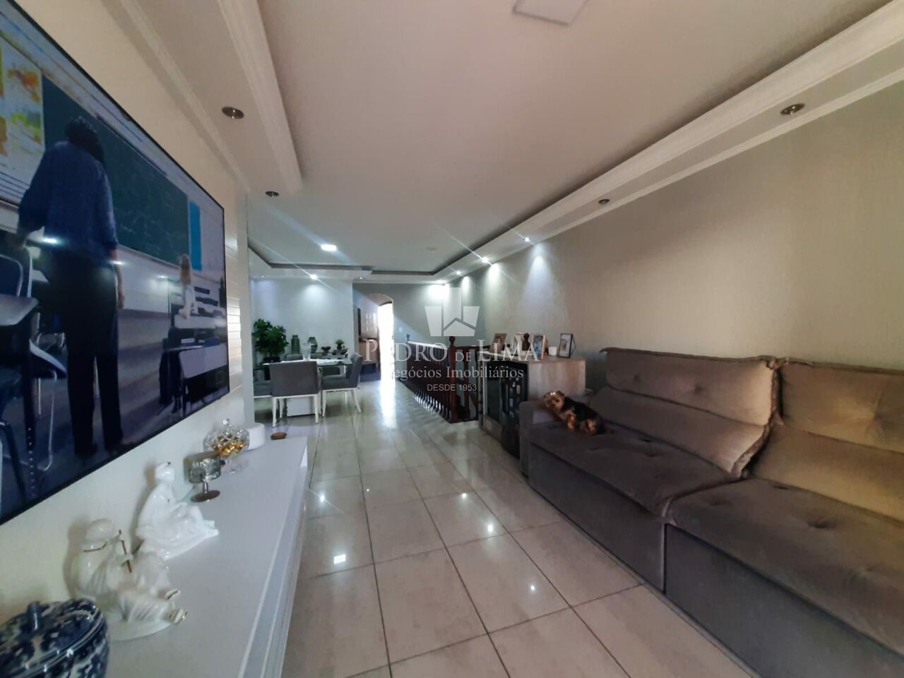 imagem do imovel Casa de 4 quartos, 1 suíte, 8 vagas, Salão comercial em Vila Ema ref: TP28697