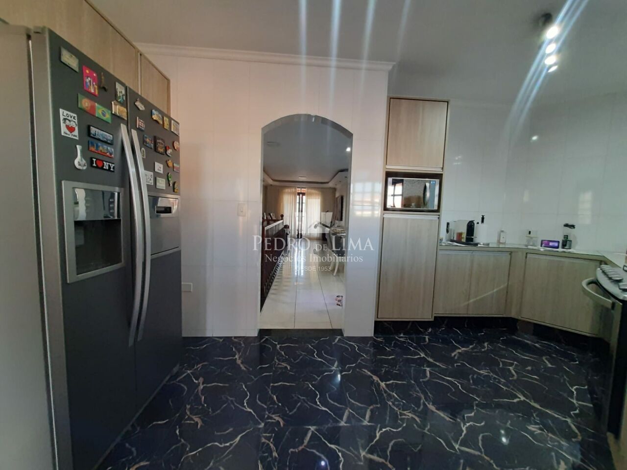 Casa de 4 quartos, 1 suíte, 8 vagas, Salão comercial em Vila Ema