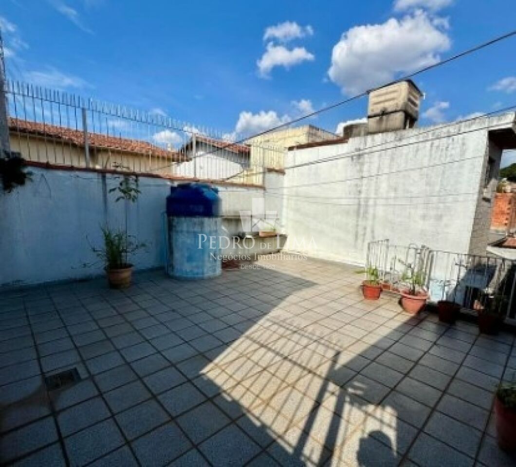 Sobrado Frontal, 4 dormitórios, 1 siíte, 3 vagas Região Vila Ema/São Lucas
