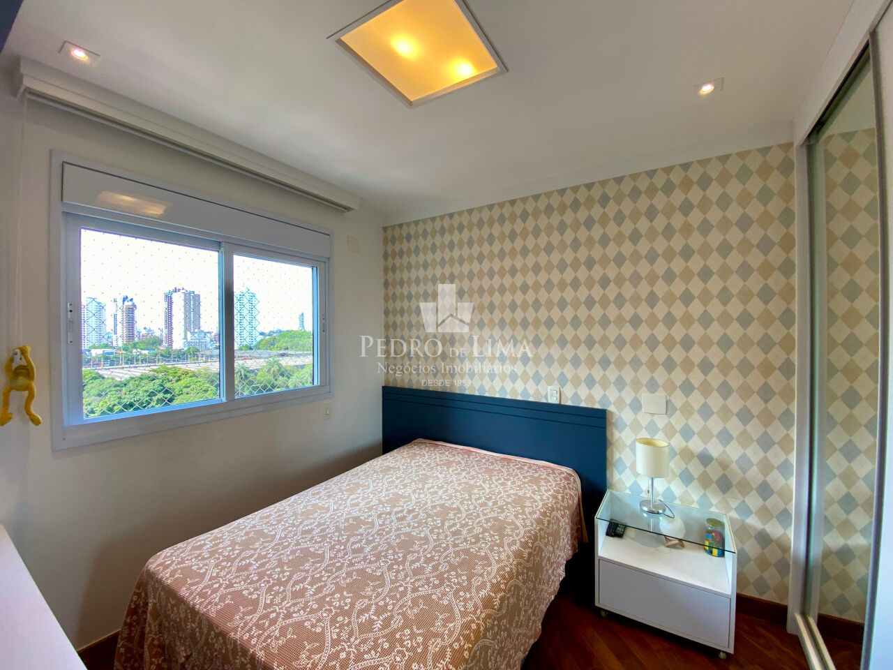 Apartamento 4 quartos  sendo 2 suítes e 4 vagas - Condomínio Maria Montessiori