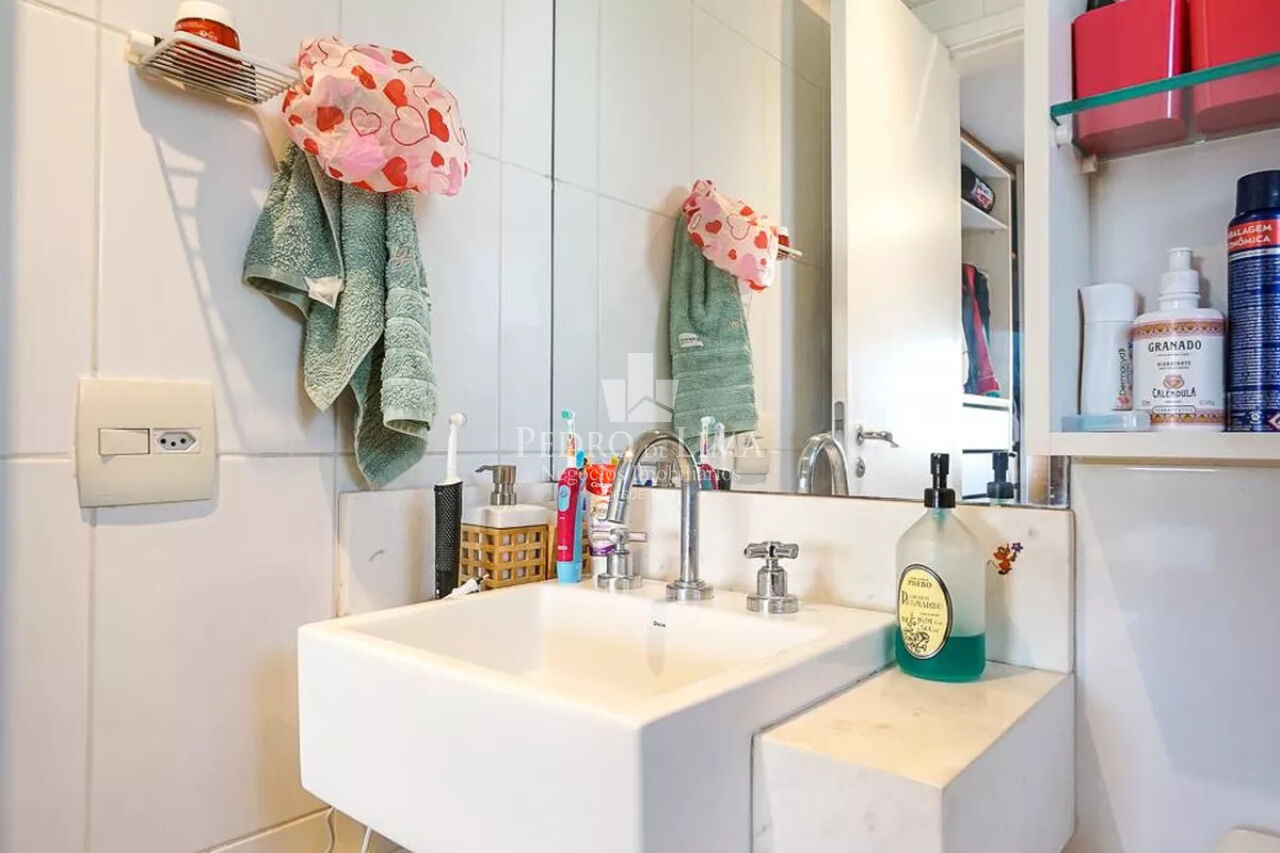 Apartamento no Tatuapé com 95m², 3 quartos com suíte, 2 vagas, varanda gourmet. Condomínio Change