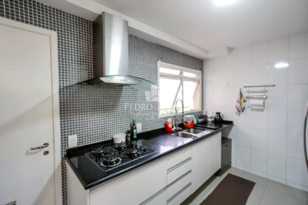 Apartamento no Tatuapé com 95m², 3 quartos com suíte, 2 vagas, varanda gourmet. Condomínio Change