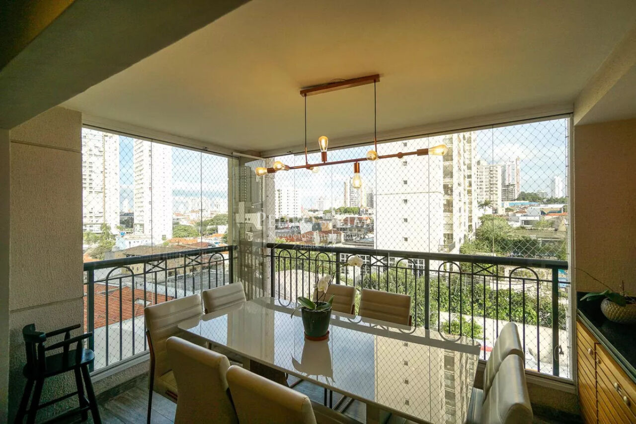 Apartamento no Tatuapé com 95m², 3 quartos com suíte, 2 vagas, varanda gourmet. Condomínio Change