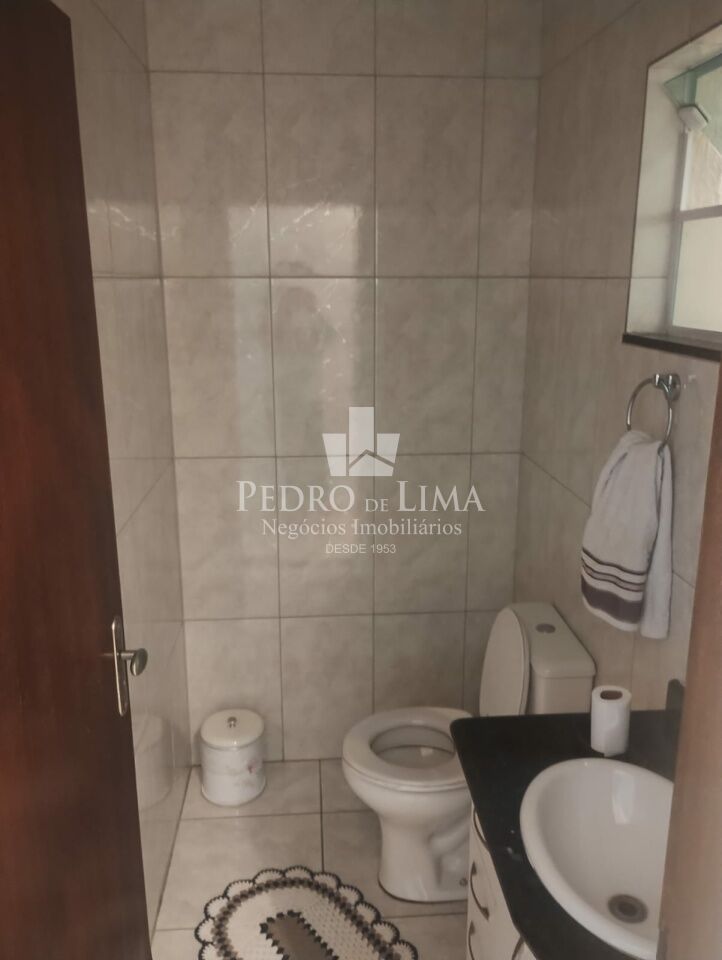 Sobrado com 3 dormitórios, escritório, espaço gourmet e mobiliado no Jardim Hercília