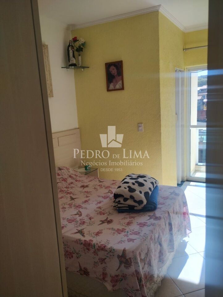 Sobrado com 3 dormitórios, escritório, espaço gourmet e mobiliado no Jardim Hercília