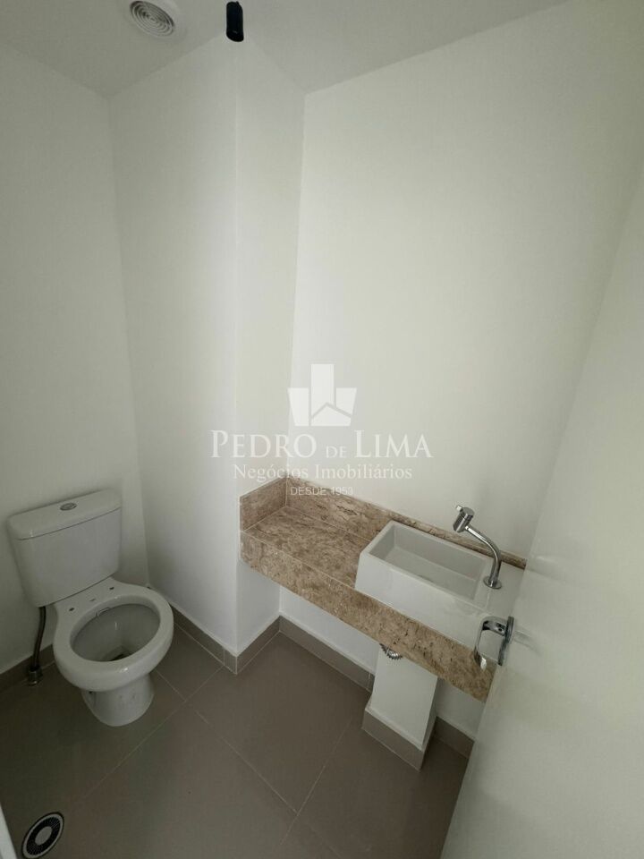 Condomínio Home Resort Penha 3 quartos sendo 1 suíte, 3 banheiros. 2 vagas de garagem