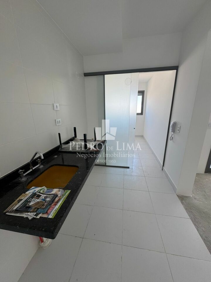Condomínio Home Resort Penha 3 quartos sendo 1 suíte, 3 banheiros. 2 vagas de garagem