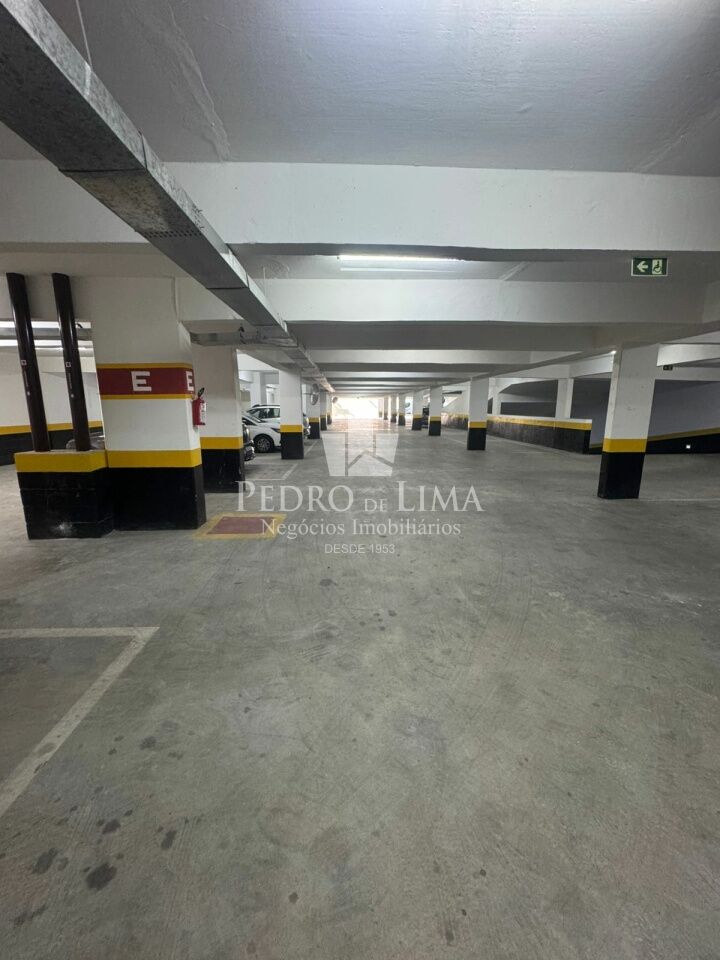 Condomínio Home Resort Penha 3 quartos sendo 1 suíte, 3 banheiros. 2 vagas de garagem