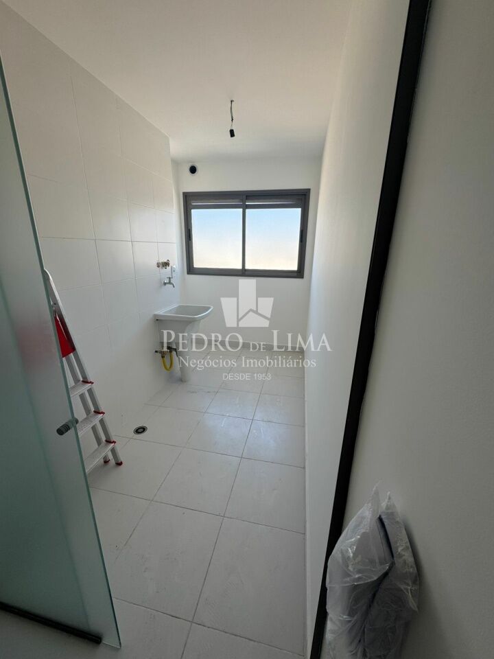Condomínio Home Resort Penha 3 quartos sendo 1 suíte, 3 banheiros. 2 vagas de garagem