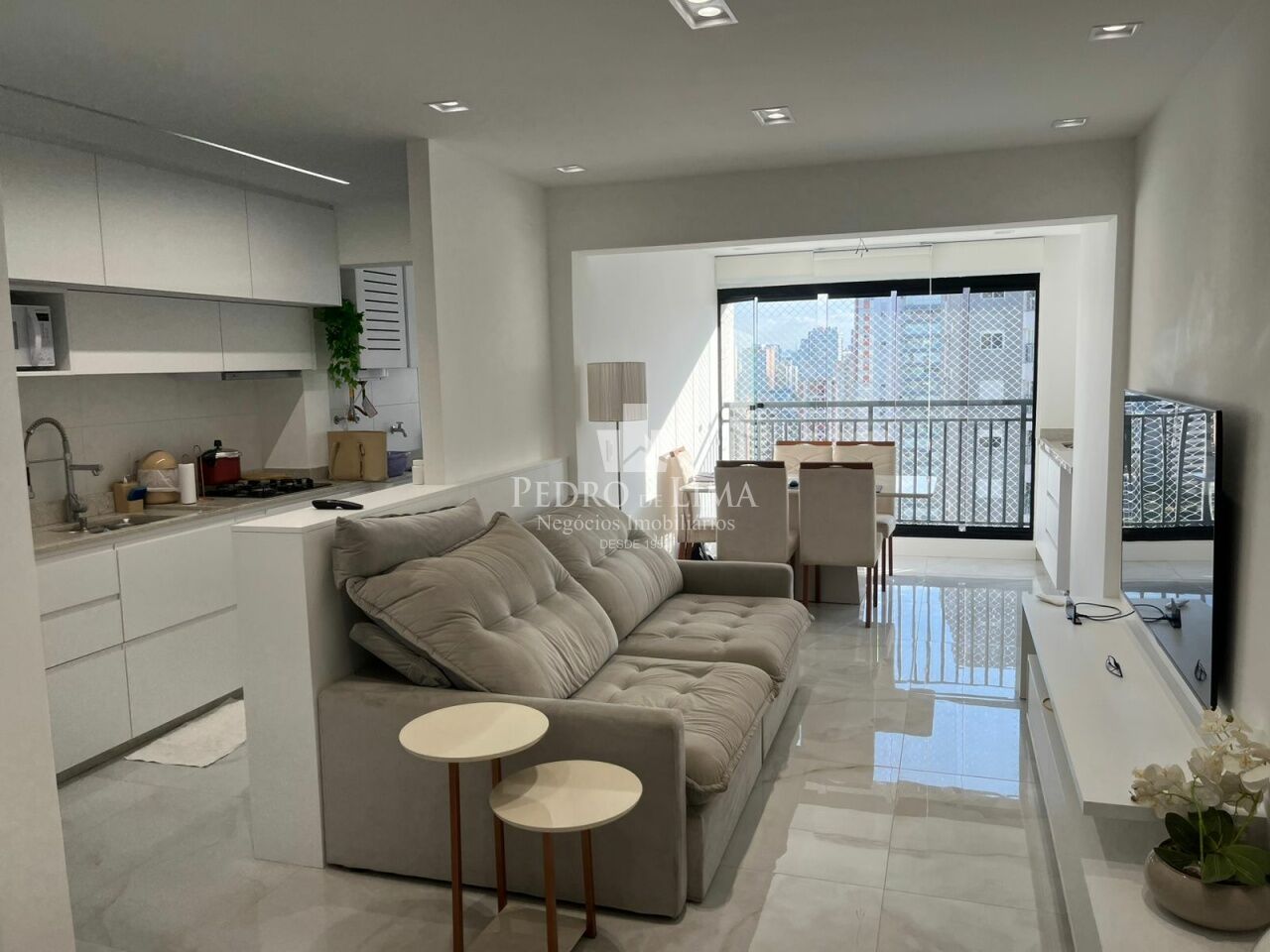 imagem do imovel Apartamento 2 dormitórios, 2 suítes, 1 vaga, Novo! Mobiliado! ref: TP28821