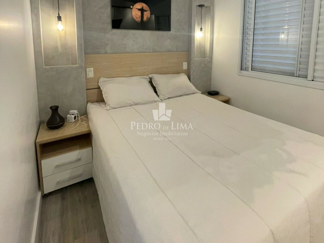 Condomínio Edifício Club Tuiuti 93m², ampla sala, 3 quartos, sendo 1 suíte, 2 vagas de garagem