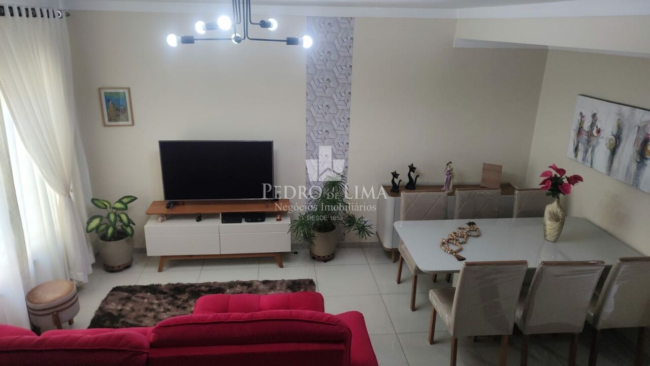 Sobrado em Condomínio com 2 quartos ambos suítes, 2 vagas - Cond Res Igaratinga - Água Rasa