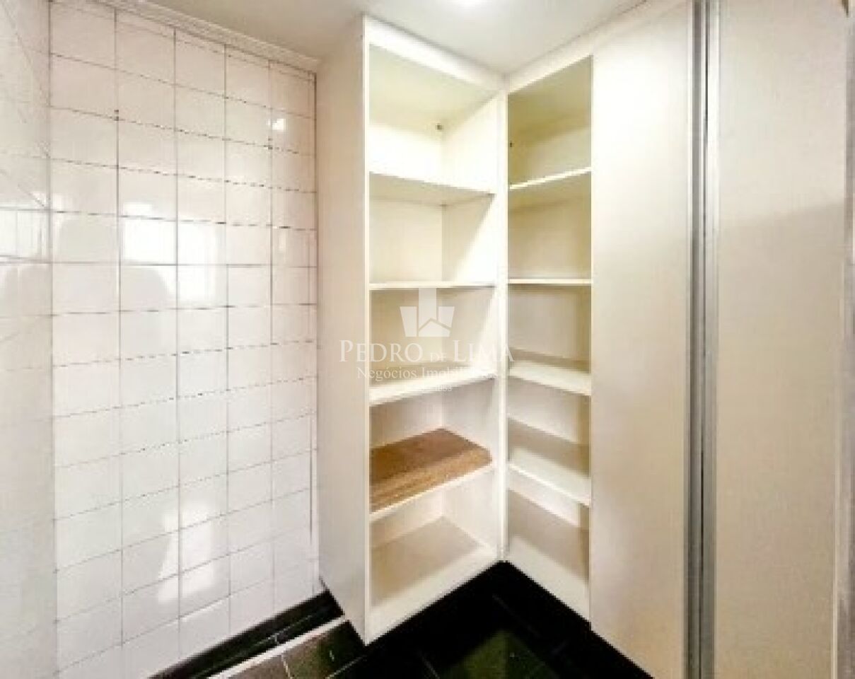 Condominio Johann Ottembreit 2 quartos, 2 banheiros 1 vaga de garagem
