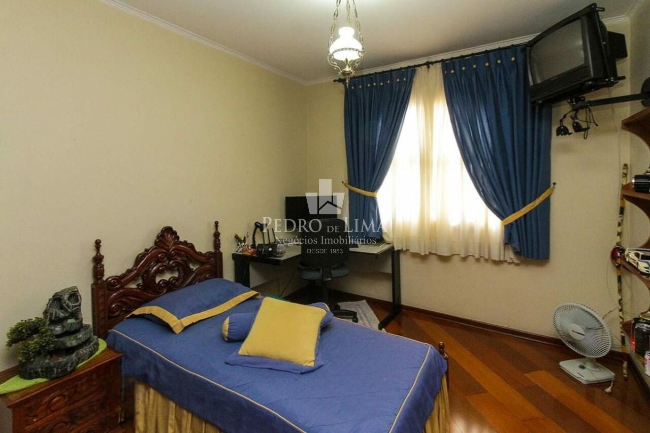 Casa com 3 quartos, 1 suíte, 5 vagas na Vila Prudente