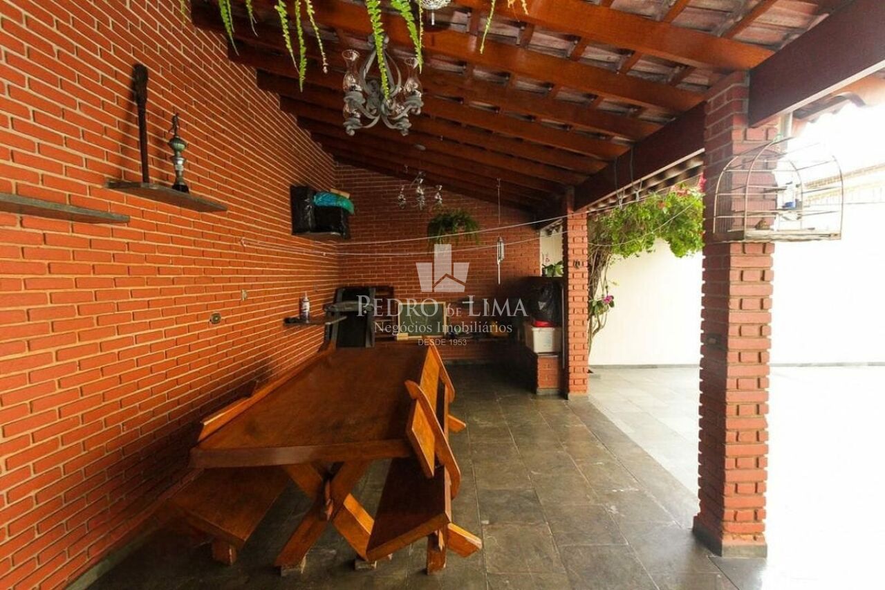 Casa com 3 quartos, 1 suíte, 5 vagas na Vila Prudente