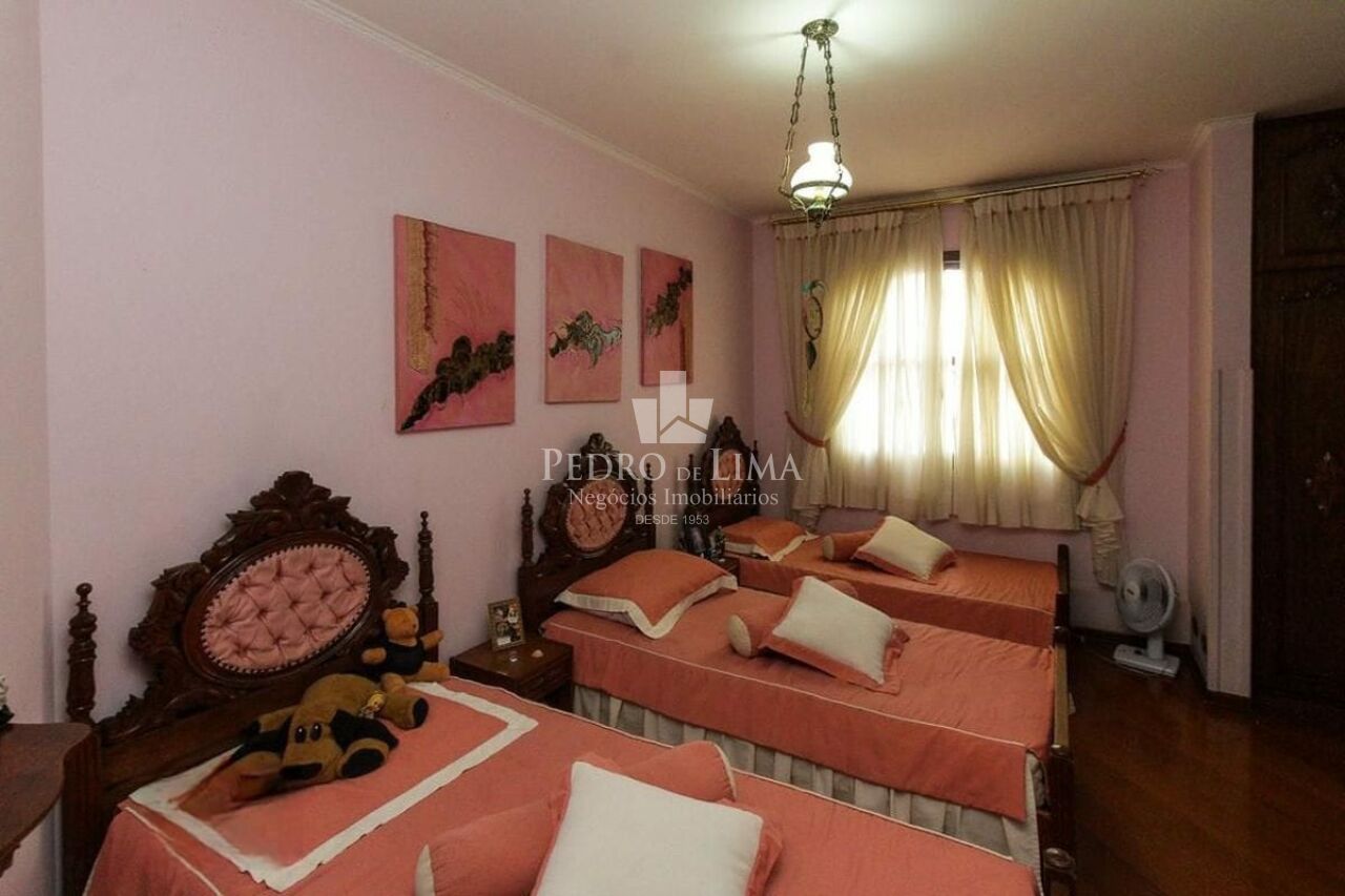 Casa com 3 quartos, 1 suíte, 5 vagas na Vila Prudente