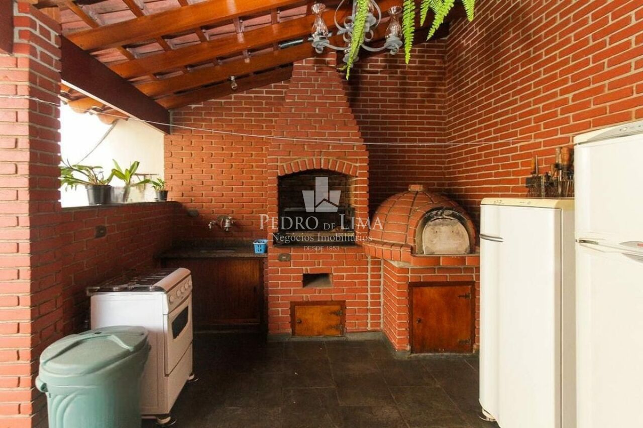 Casa com 3 quartos, 1 suíte, 5 vagas na Vila Prudente