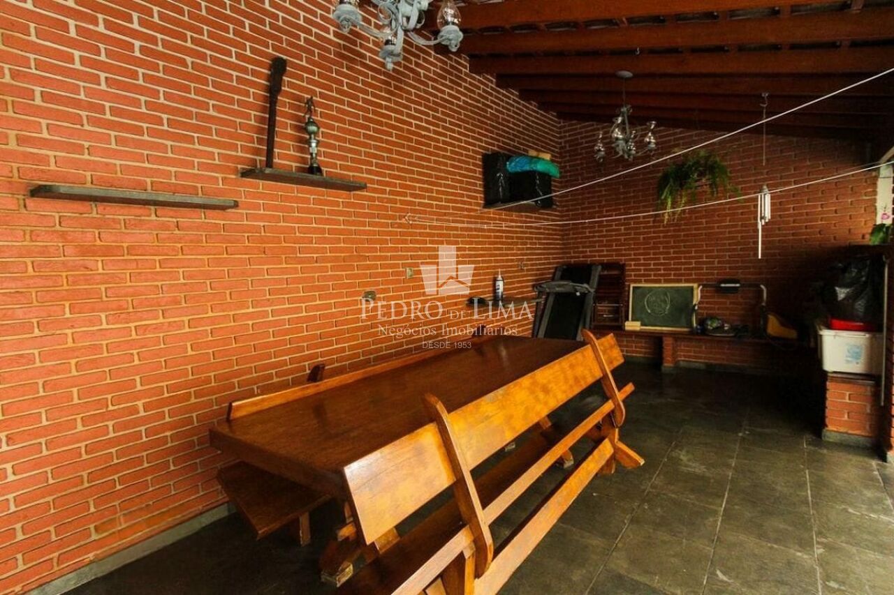 Casa com 3 quartos, 1 suíte, 5 vagas na Vila Prudente
