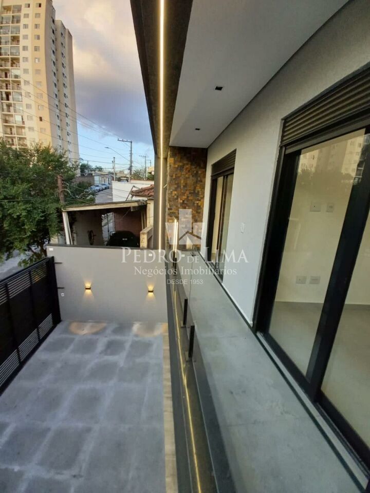 Sobrado com Espaço Gourmet 3 quartos sendo 3 suítes e 2 vagas de garagem Vila Formosa