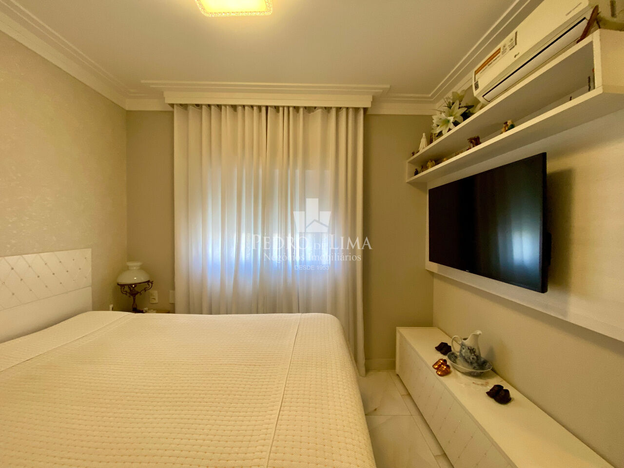 Apartamento 2 quartos sendo 1 suíte com varanda gourmet. Condomínio Gran Quadra San Felipe Giardino 