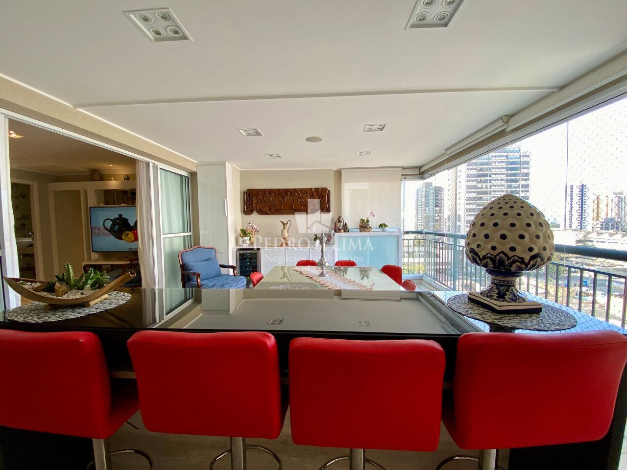 Apartamento 2 quartos sendo 1 suíte com varanda gourmet. Condomínio Gran Quadra San Felipe Giardino 