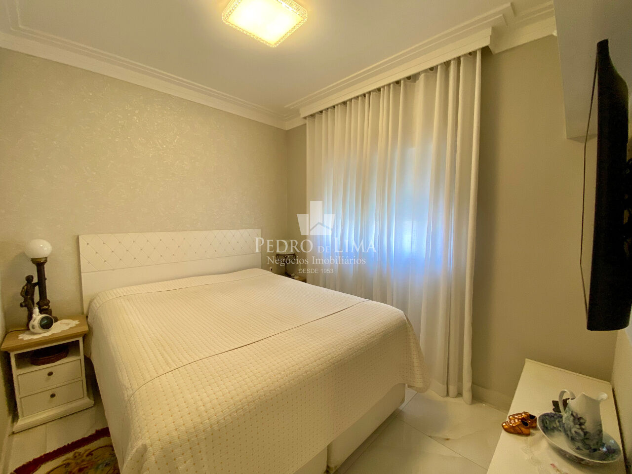 Apartamento 2 quartos sendo 1 suíte com varanda gourmet. Condomínio Gran Quadra San Felipe Giardino 