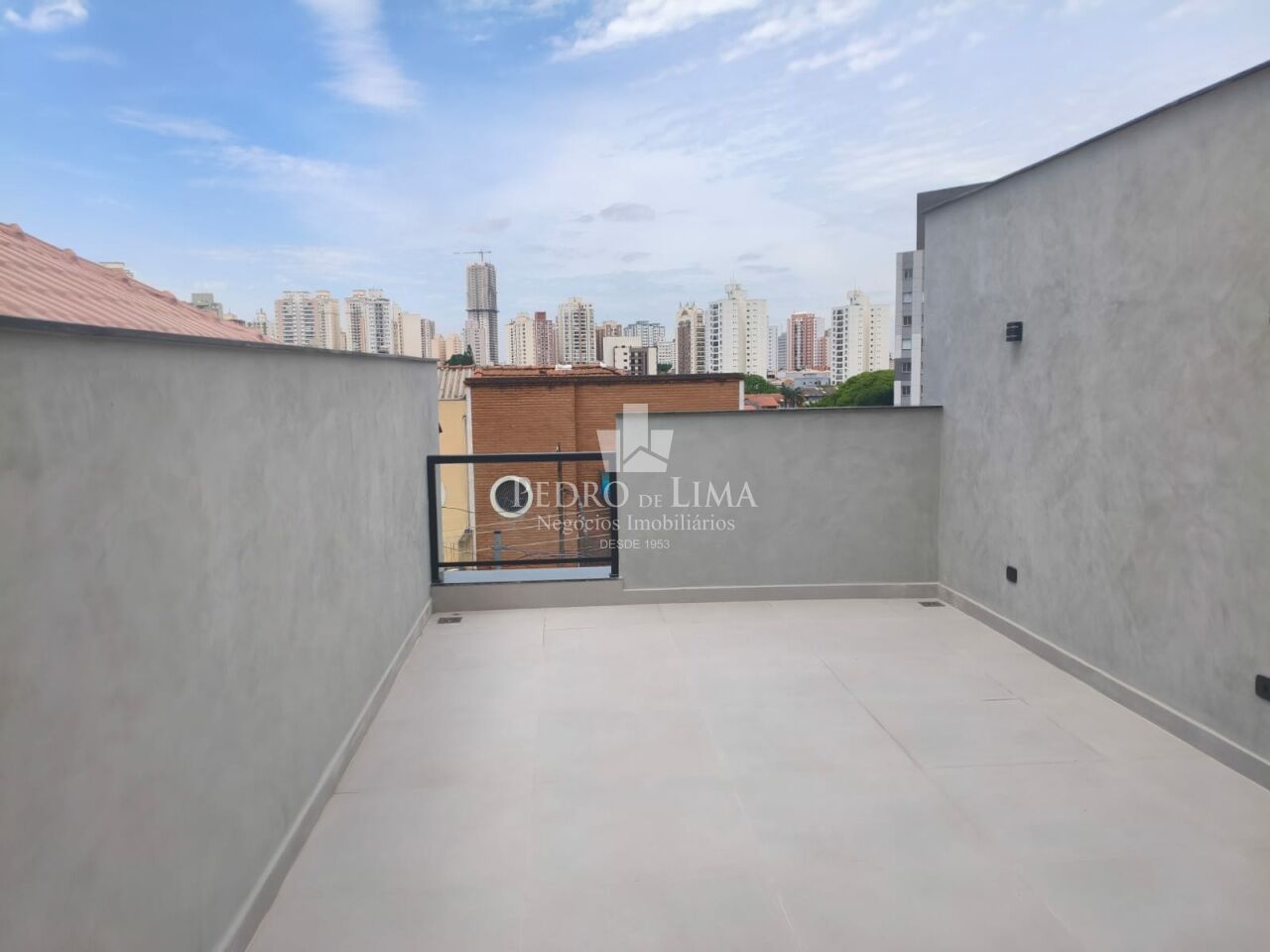 imagem do imovel Sobrado NOVO com 4 quartos sendo 1 suíte, 2 vagas e área gourmet na Mooca ref: TP28957