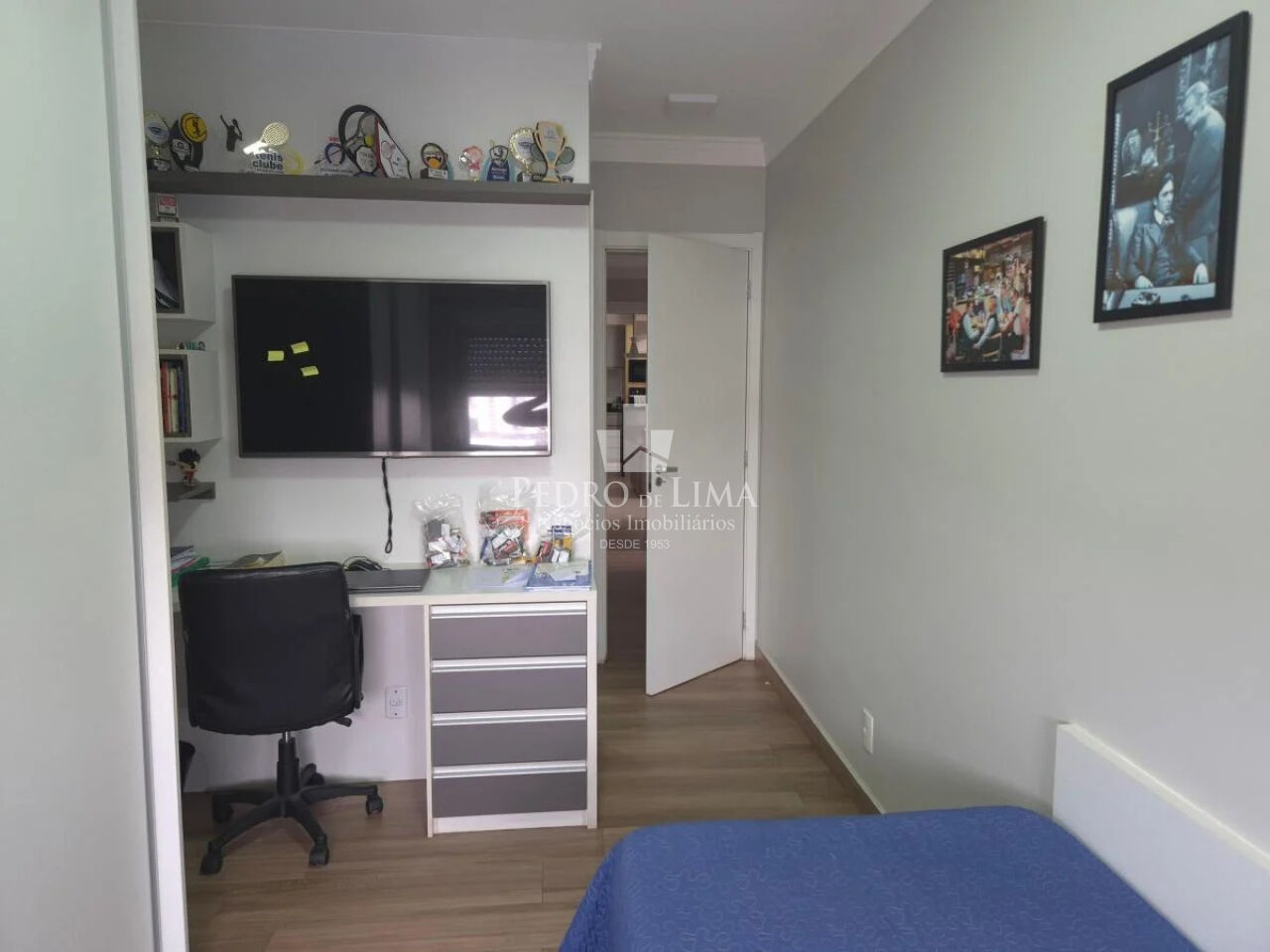 Apartamento 3 suítes, 2 vagas, Condomínio Absoluto.