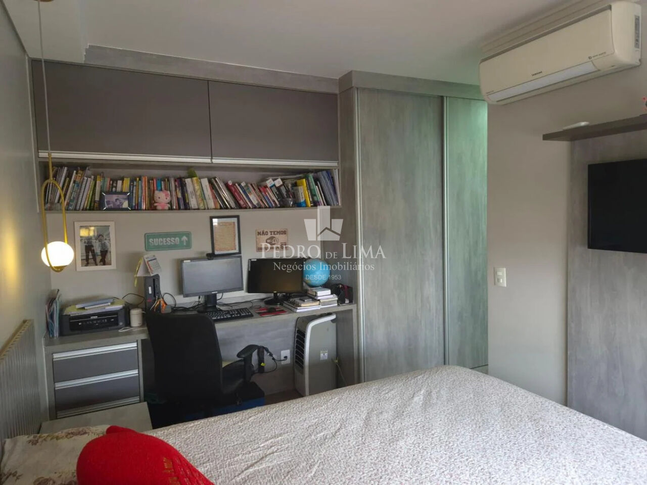 Apartamento 3 suítes, 2 vagas, Condomínio Absoluto.