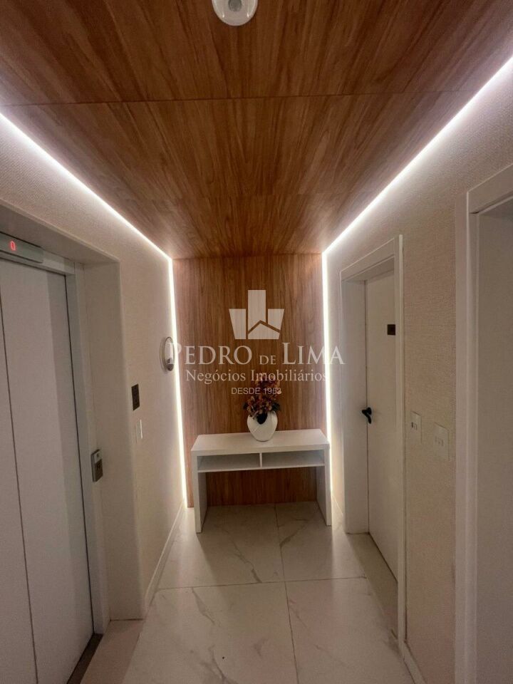 Apartamento 3 suítes, 2 vagas, Condomínio Absoluto.