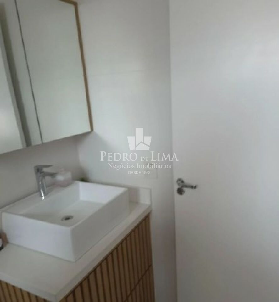 Apartamento 3 suítes, 2 vagas, Condomínio Absoluto.
