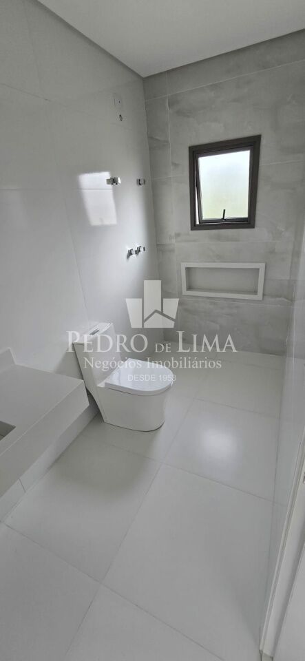 Sobrado Novo 4 suítes, 2 vagas com piscina e área gourmet - condomínio Real Park Arujá