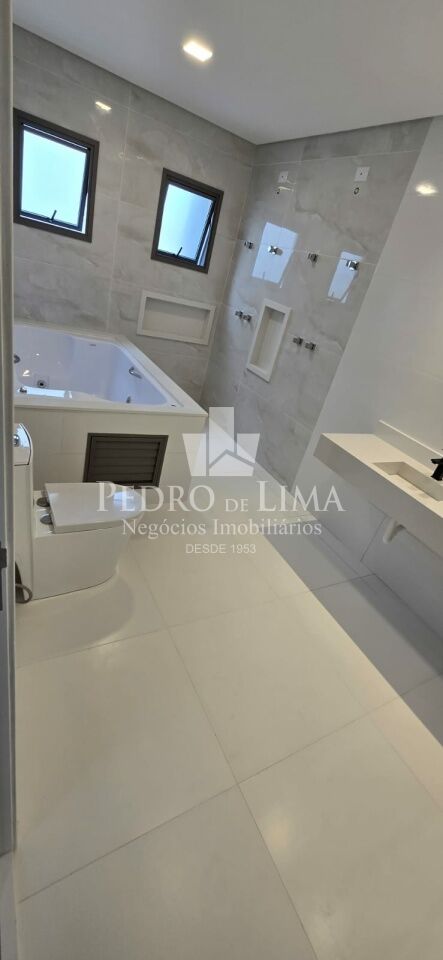 Sobrado Novo 4 suítes, 2 vagas com piscina e área gourmet - condomínio Real Park Arujá