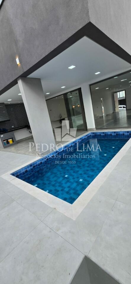 Sobrado Novo 4 suítes, 2 vagas com piscina e área gourmet - condomínio Real Park Arujá