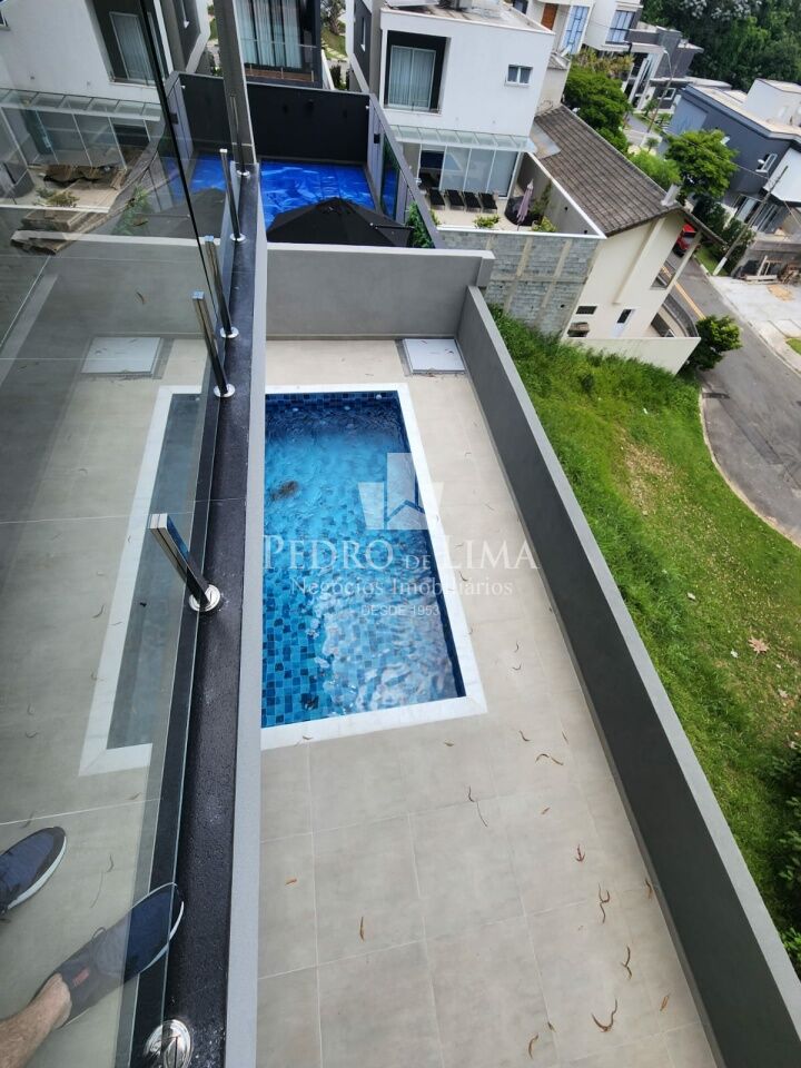 Sobrado Novo 4 suítes, 2 vagas com piscina e área gourmet - condomínio Real Park Arujá