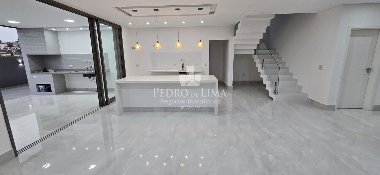 Sobrado Novo 4 suítes, 2 vagas com piscina e área gourmet - condomínio Real Park Arujá
