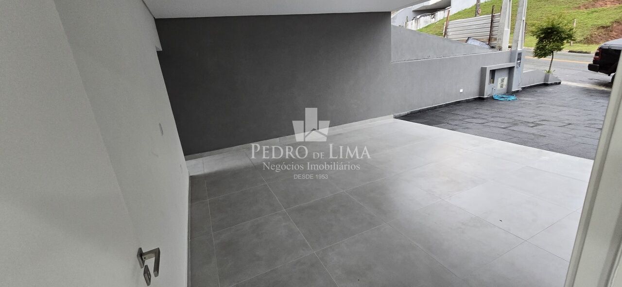 Sobrado Novo 4 suítes, 2 vagas com piscina e área gourmet - condomínio Real Park Arujá