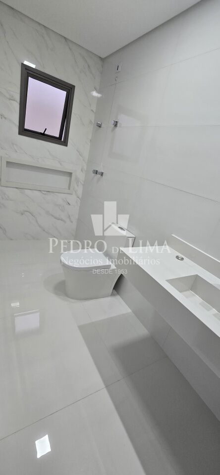 Sobrado Novo 4 suítes, 2 vagas com piscina e área gourmet - condomínio Real Park Arujá