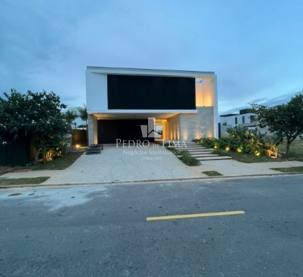 Sobrado frontal, 4 suítes, 6 vagas, Alphaville em Votorantim