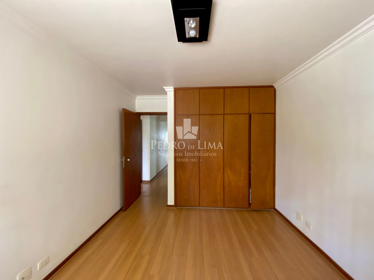 Apartamento 3 quartos sendo 1 suíte e 2  vaga no Brooklin. Condomínio Juliana.