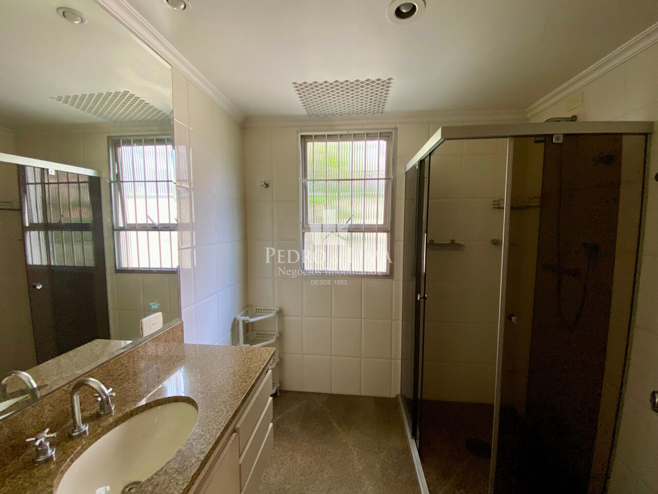 Apartamento 3 quartos sendo 1 suíte e 2  vaga no Brooklin. Condomínio Juliana.