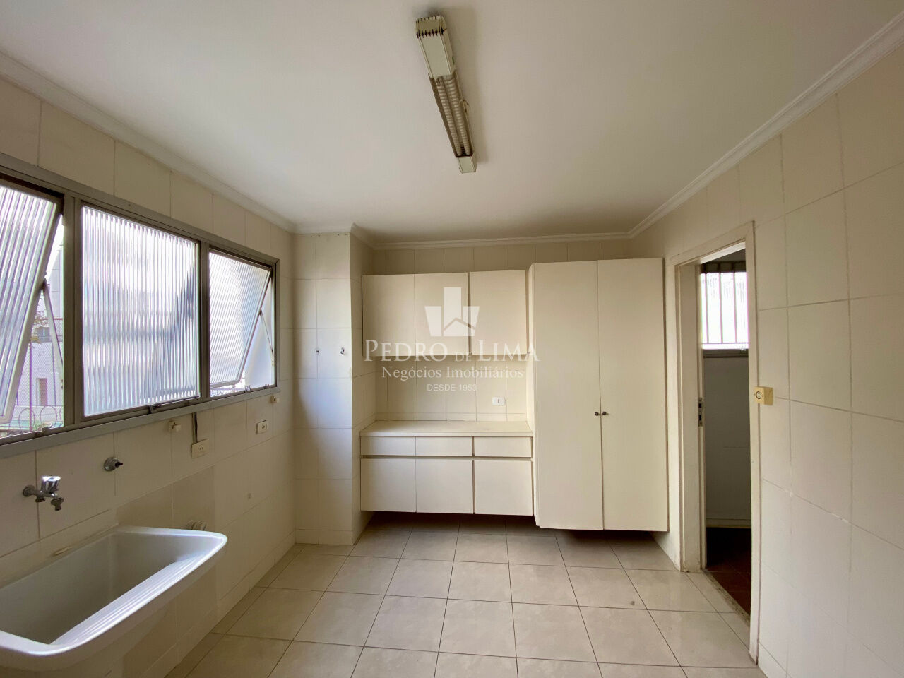 Apartamento 3 quartos sendo 1 suíte e 2  vaga no Brooklin. Condomínio Juliana.