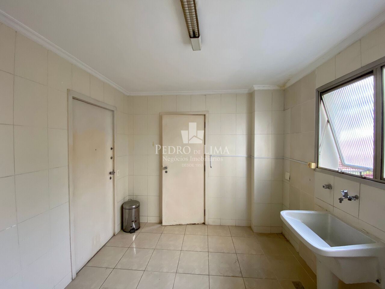 Apartamento 3 quartos sendo 1 suíte e 2  vaga no Brooklin. Condomínio Juliana.