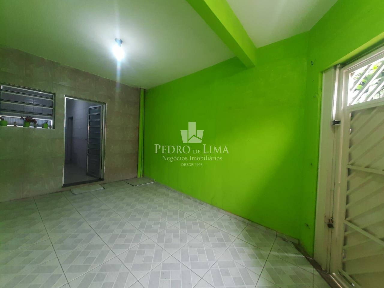 imagem do imovel Sobrado Frontal, 2 suítes, 2 vagas, Vila Bancária, na V.Rica. ref: TP29051