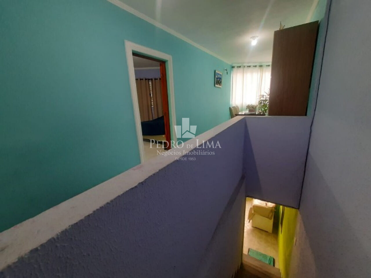 Sobrado Frontal, 2 suítes, 2 vagas, Vila Bancária, na V.Rica.