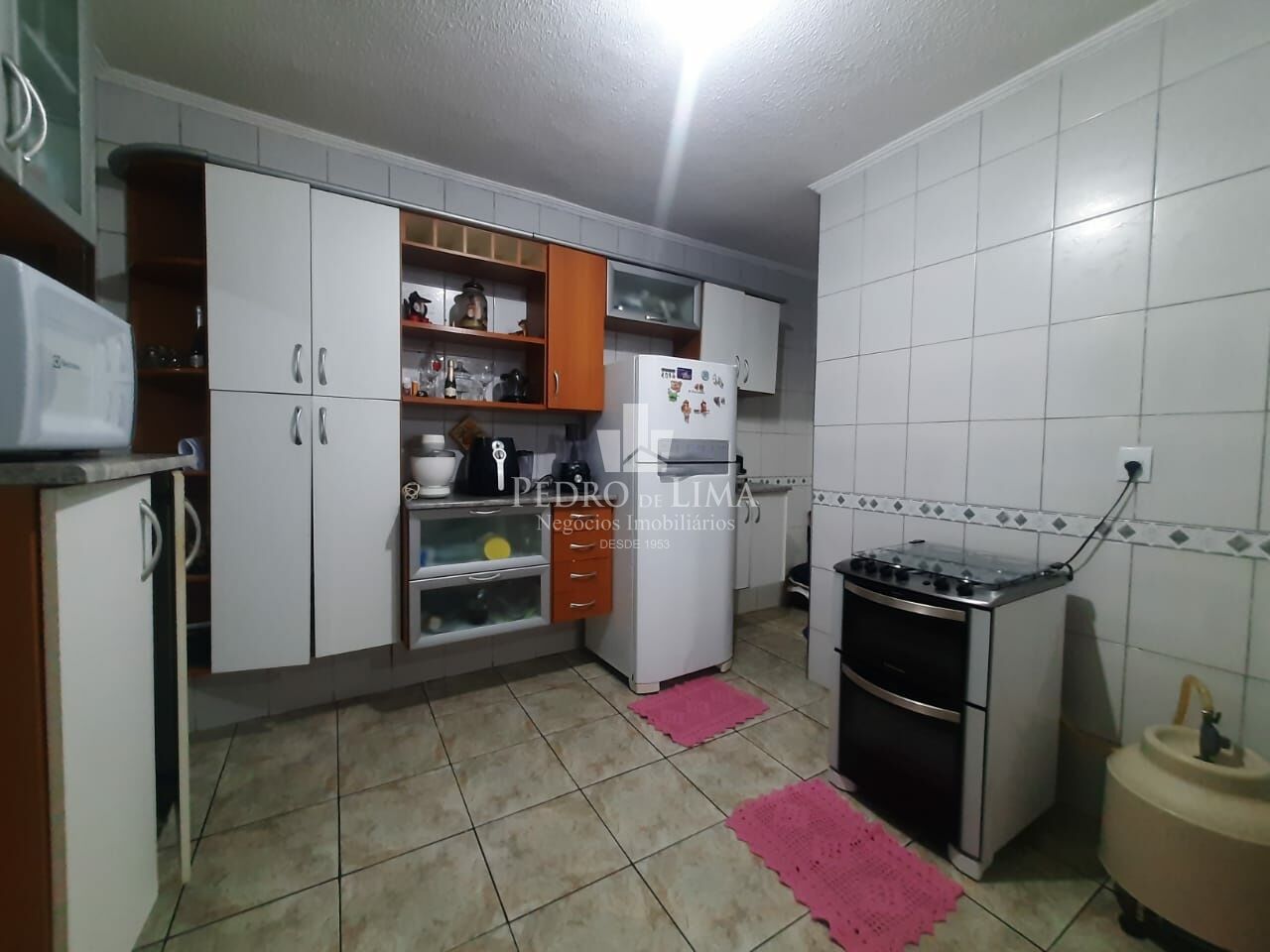 Sobrado Frontal, 2 suítes, 2 vagas, Vila Bancária, na V.Rica.