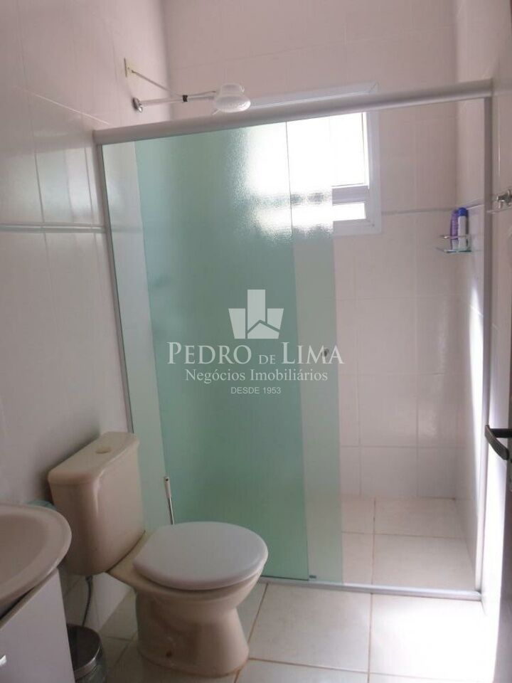 Sobrado frontal, 3 dormitórios, 2 suítes, 4 vagas em Peruíbe. Aceita Permuta no Tatuapé