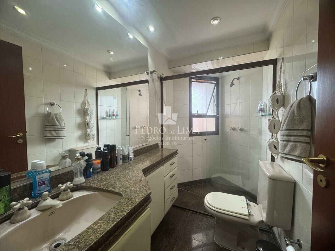 Apartamento 4 quartos, 2 vagas, Anália Franco. Condomínio Meridien